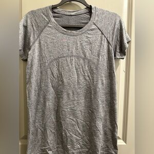 Lululemon swiftly tech short sleeve shirt